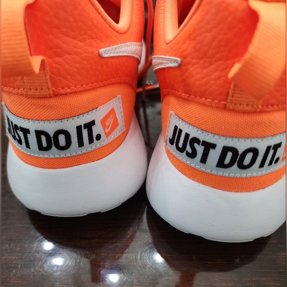 👸👟 Nike Women's 11.5 Roshe One 833928-800 - Picture 5 of 13